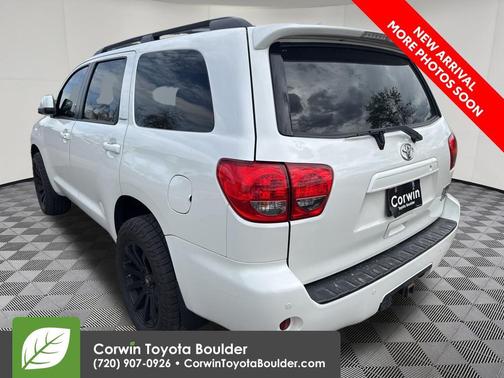 Blizzard Pearl 2016 Toyota Sequoia Platinum