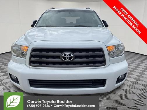 Blizzard Pearl 2016 Toyota Sequoia Platinum
