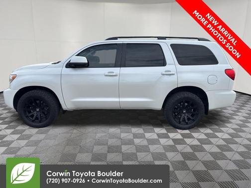 Blizzard Pearl 2016 Toyota Sequoia Platinum