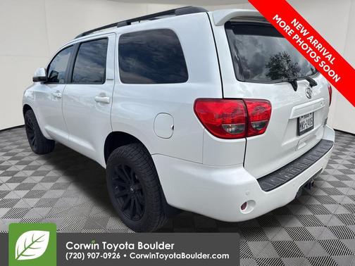 Blizzard Pearl 2016 Toyota Sequoia Platinum