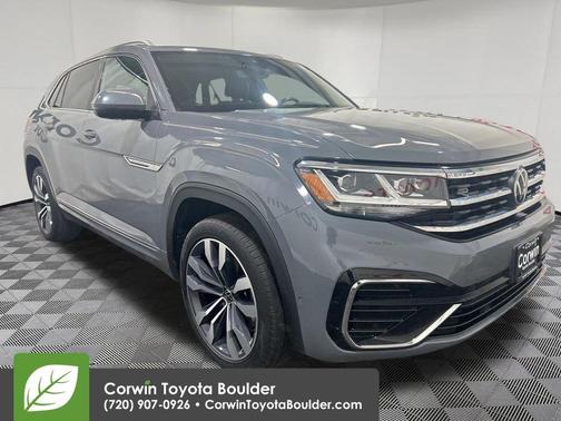Pure Gray 2022 Volkswagen Atlas Cross Sport 3.6L V6 SEL Premium R-Line