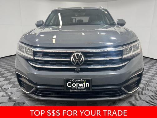 Pure Gray 2022 Volkswagen Atlas Cross Sport 3.6L V6 SEL Premium R-Line