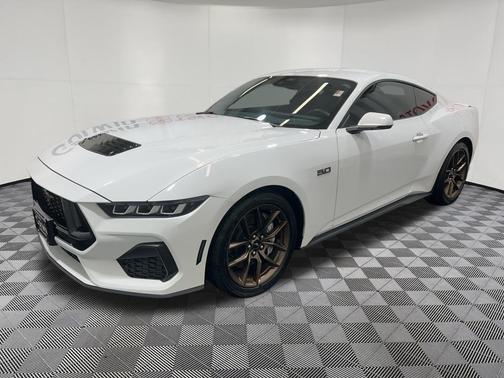 Oxford White 2024 Ford Mustang GT Premium