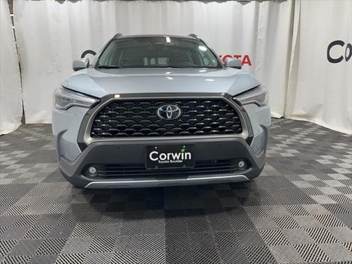 2024 Toyota Corolla Cross XLE