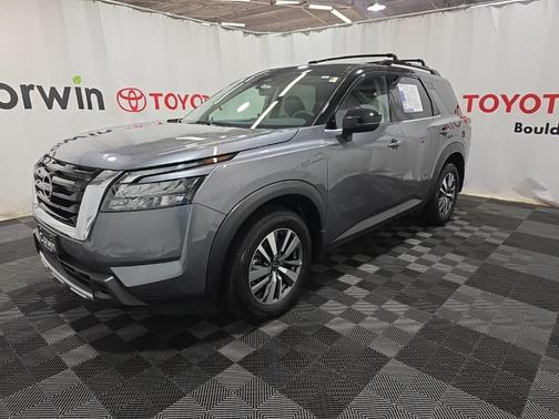 2025 Nissan Pathfinder SL 4WD