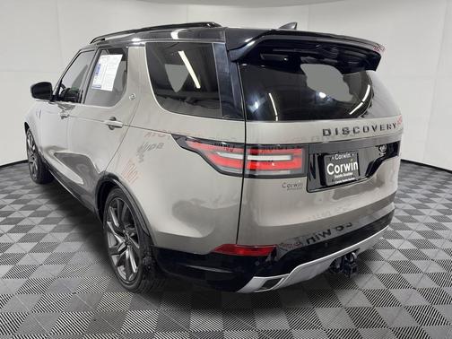 Corris Gray Metallic 2018 Land Rover Discovery HSE LUXURY