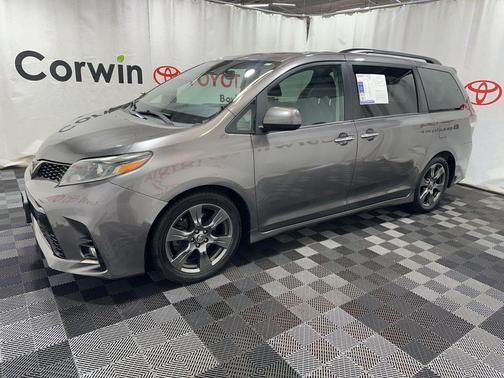 2018 Toyota Sienna SE