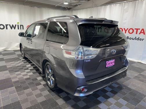 2018 Toyota Sienna SE