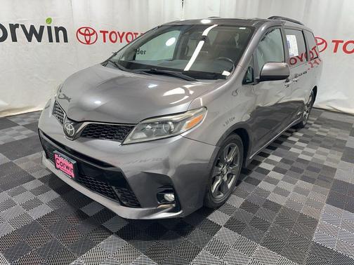 2018 Toyota Sienna SE