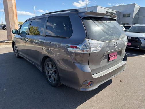 2018 Toyota Sienna SE