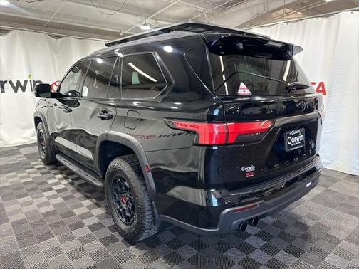 2025 Toyota Sequoia Base