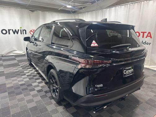 2026 Toyota Sienna Woodland Edition