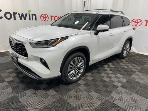 2025 Toyota Highlander Hybrid Platinum