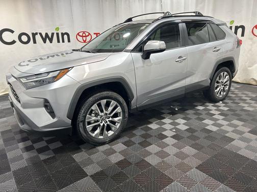 2022 Toyota RAV4 XLE Premium