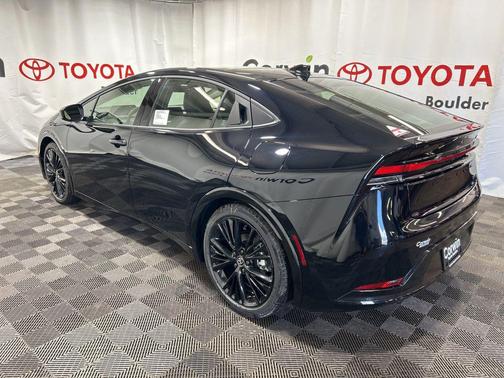 2025 Toyota Prius L