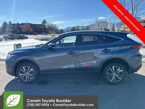 2023 Toyota Venza LE