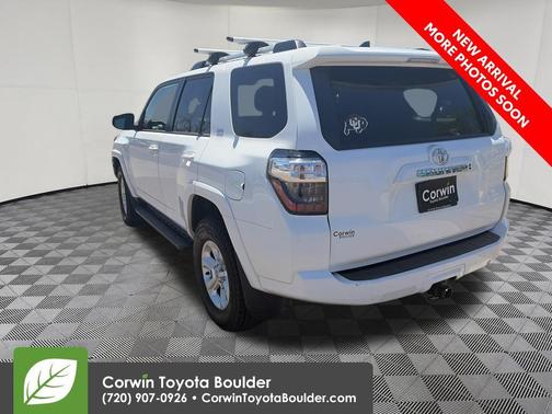 Ice Cap 2023 Toyota 4Runner SR5 Premium