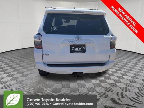 Ice Cap 2023 Toyota 4Runner SR5 Premium