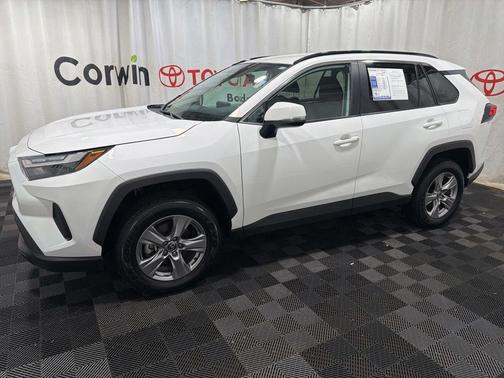 Ice 2025 Toyota RAV4 XLE