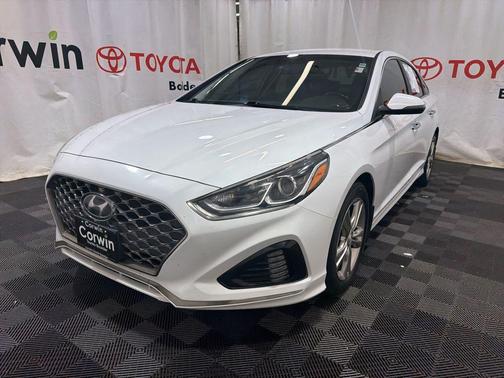 Quartz White Pearl 2019 Hyundai SONATA SEL