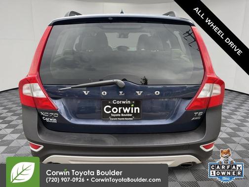 Caspian Blue Metallic 2012 Volvo XC70 T6