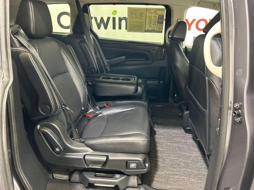 Modern Steel Metallic 2025 Honda Odyssey EX-L