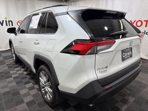 Wind Chill Pearl 2023 Toyota RAV4 XLE Premium
