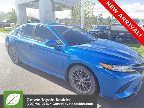 2020 Toyota Camry SE