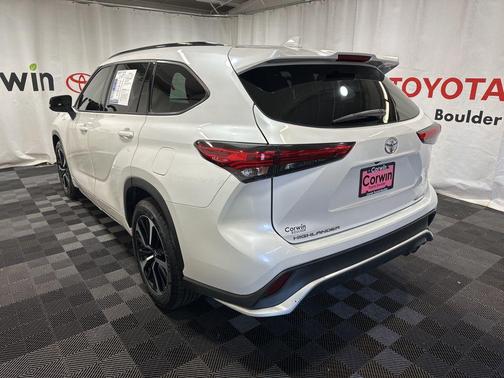 2021 Toyota Highlander XSE