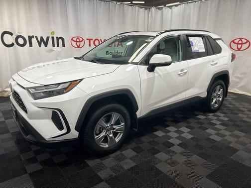 2023 Toyota RAV4 XLE