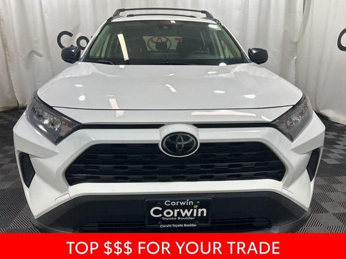 2020 Toyota RAV4 LE