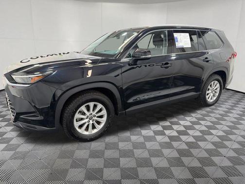 Midnight Black Metallic 2024 Toyota Grand Highlander XLE