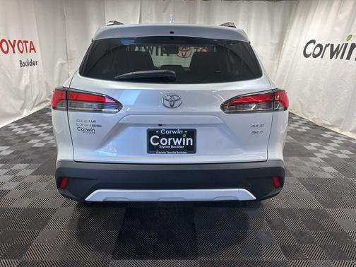 2023 Toyota Corolla Cross XLE