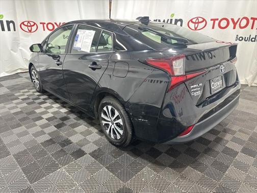 2021 Toyota Prius LE