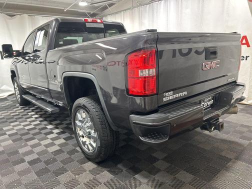 2016 GMC Sierra 2500 Denali