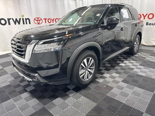 2022 Nissan Pathfinder SL 4WD