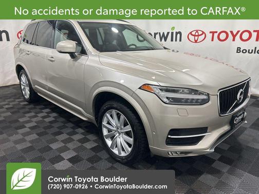 2016 Volvo XC90 T6 Momentum