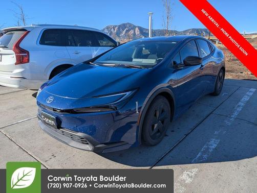 2023 Toyota Prius LE