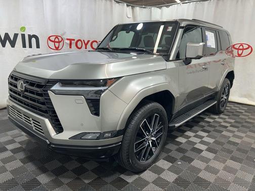 Atomic Silver 2025 Lexus GX 550 Premium+