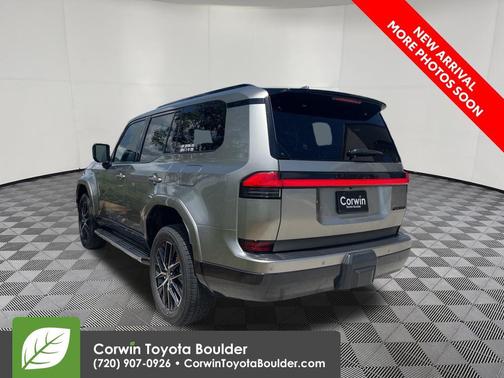 Atomic Silver 2025 Lexus GX 550 Premium+