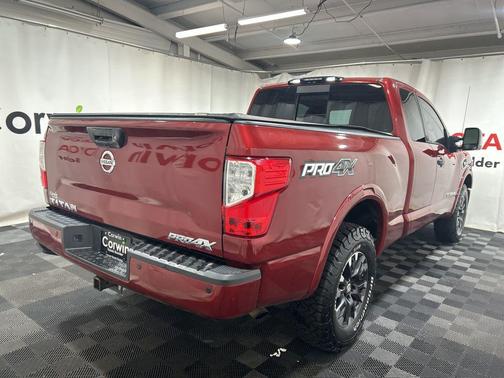 2017 Nissan Titan PRO-4X