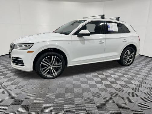 Ibis White 2020 Audi Q5 Premium Plus 55 TFSI e quattro S tronic