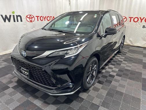 2024 Toyota Sienna XSE 7 Passenger