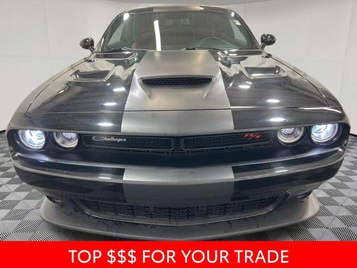 Pitch Black Clearcoat 2022 Dodge Challenger R/T Scat Pack