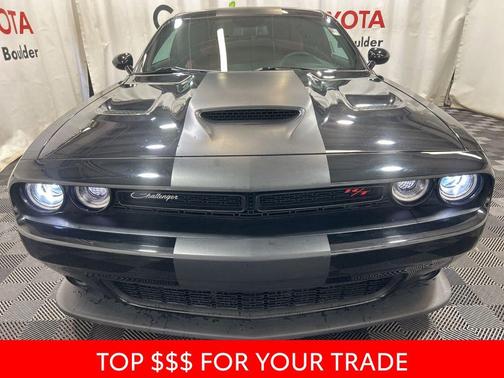 Pitch Black Clearcoat 2022 Dodge Challenger R/T Scat Pack