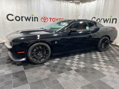 Pitch Black Clearcoat 2022 Dodge Challenger R/T Scat Pack