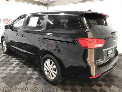 2016 Kia Sedona LX