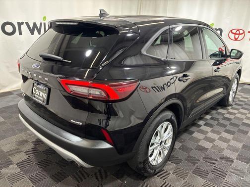Black Metallic 2025 Ford Escape Active