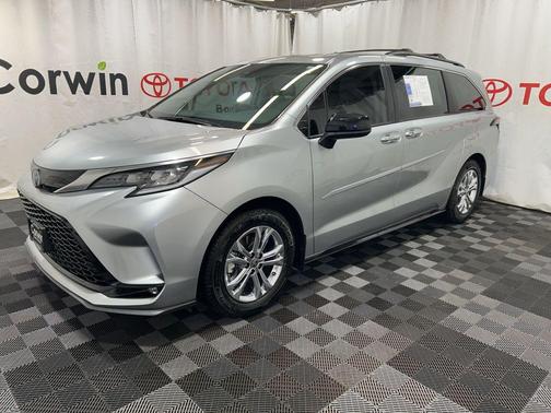 2022 Toyota Sienna XSE 7 Passenger