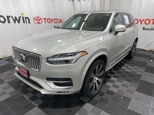 2022 Volvo XC90 T6 Inscription